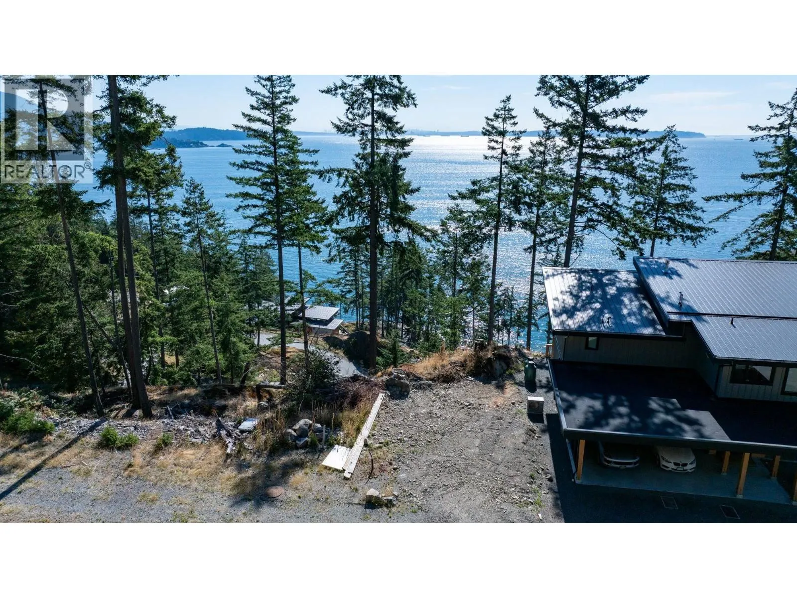 747 SEYMOUR BAY