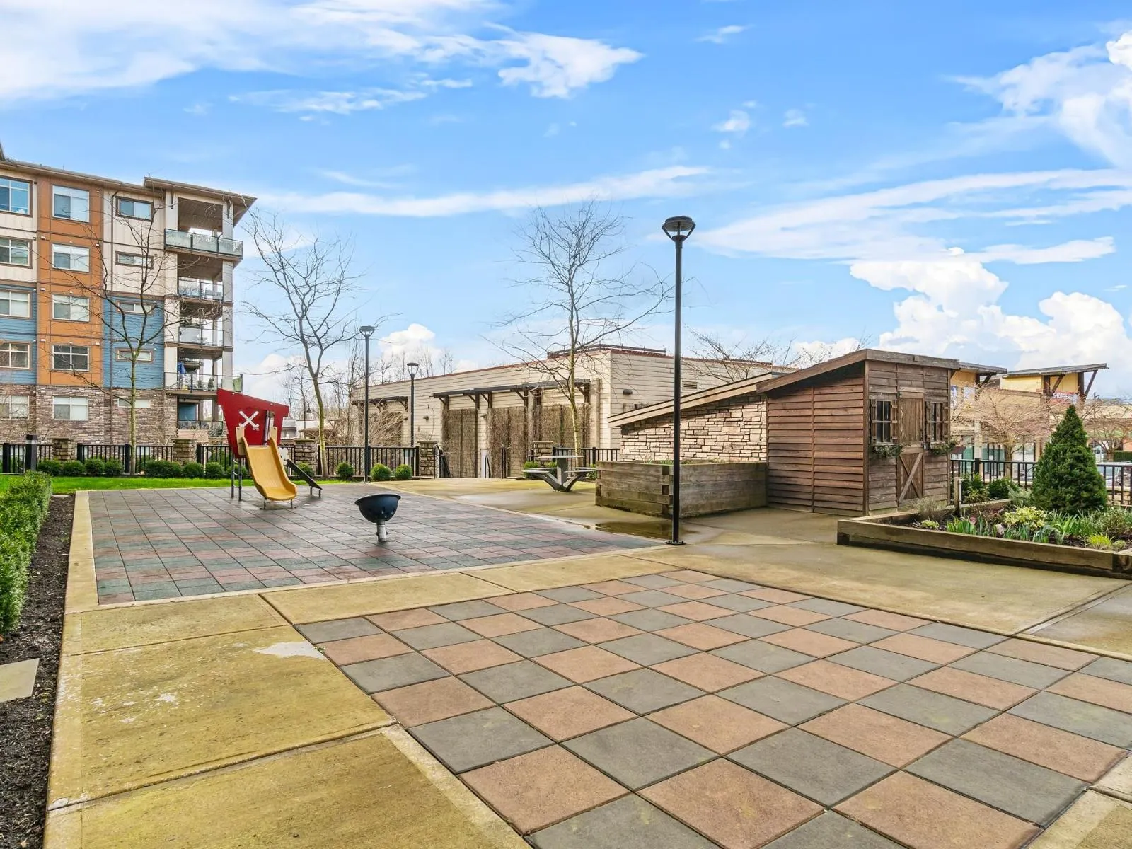 A113 20716 WILLOUGHBY TOWN CENTRE DRIVE