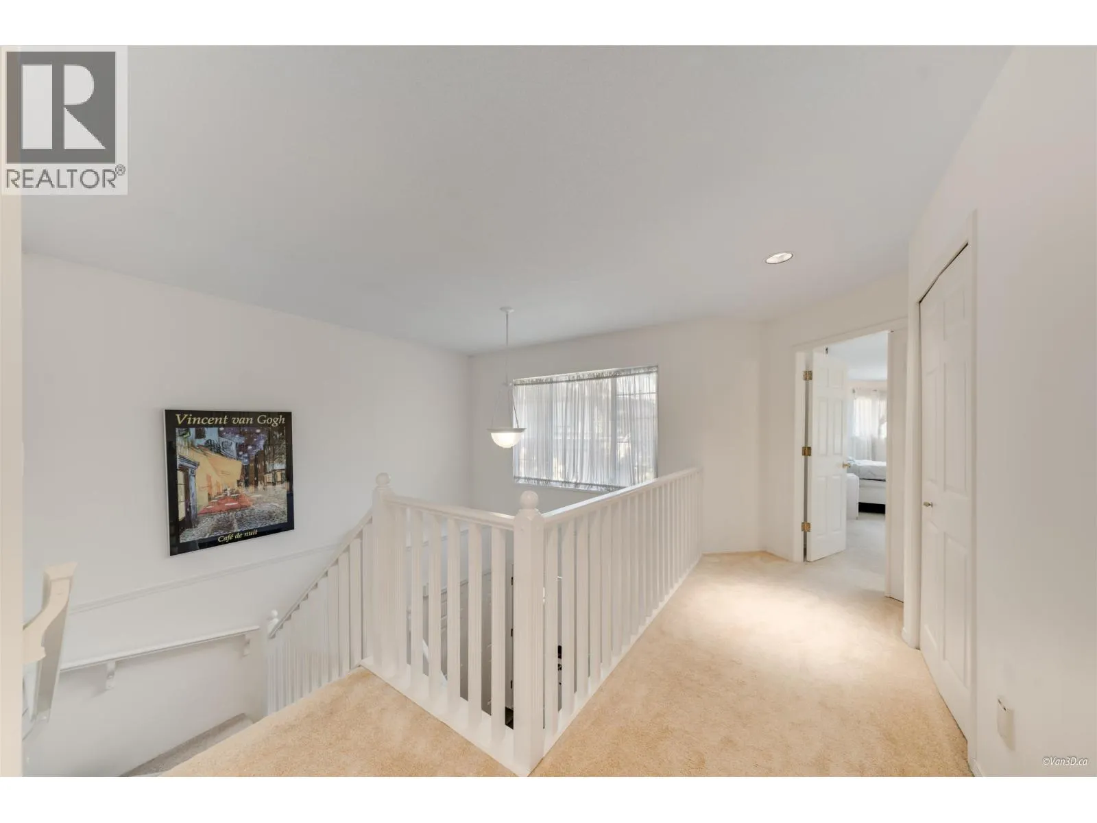 136 1685 PINETREE WAY