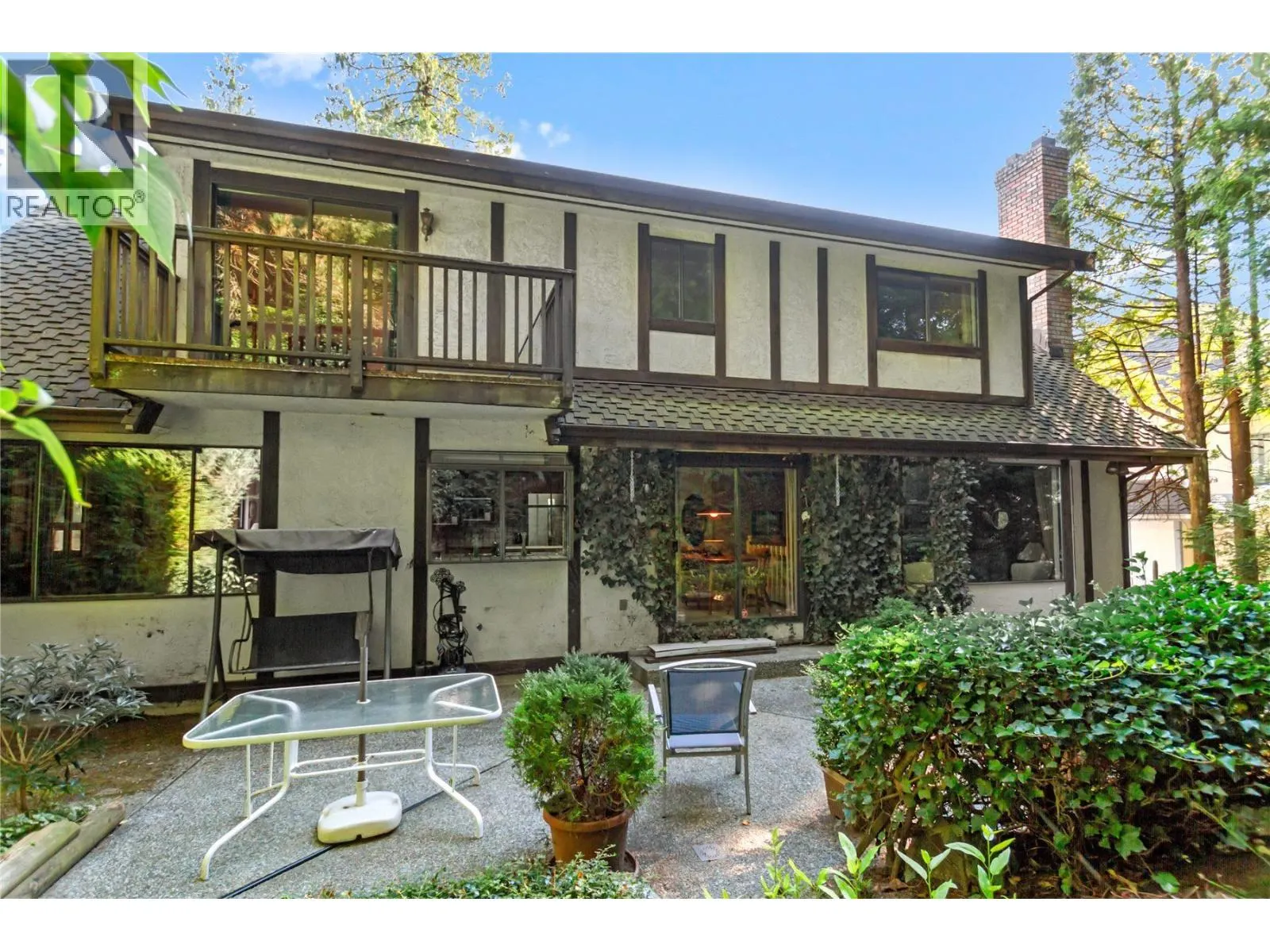 340 HICKEY DRIVE
