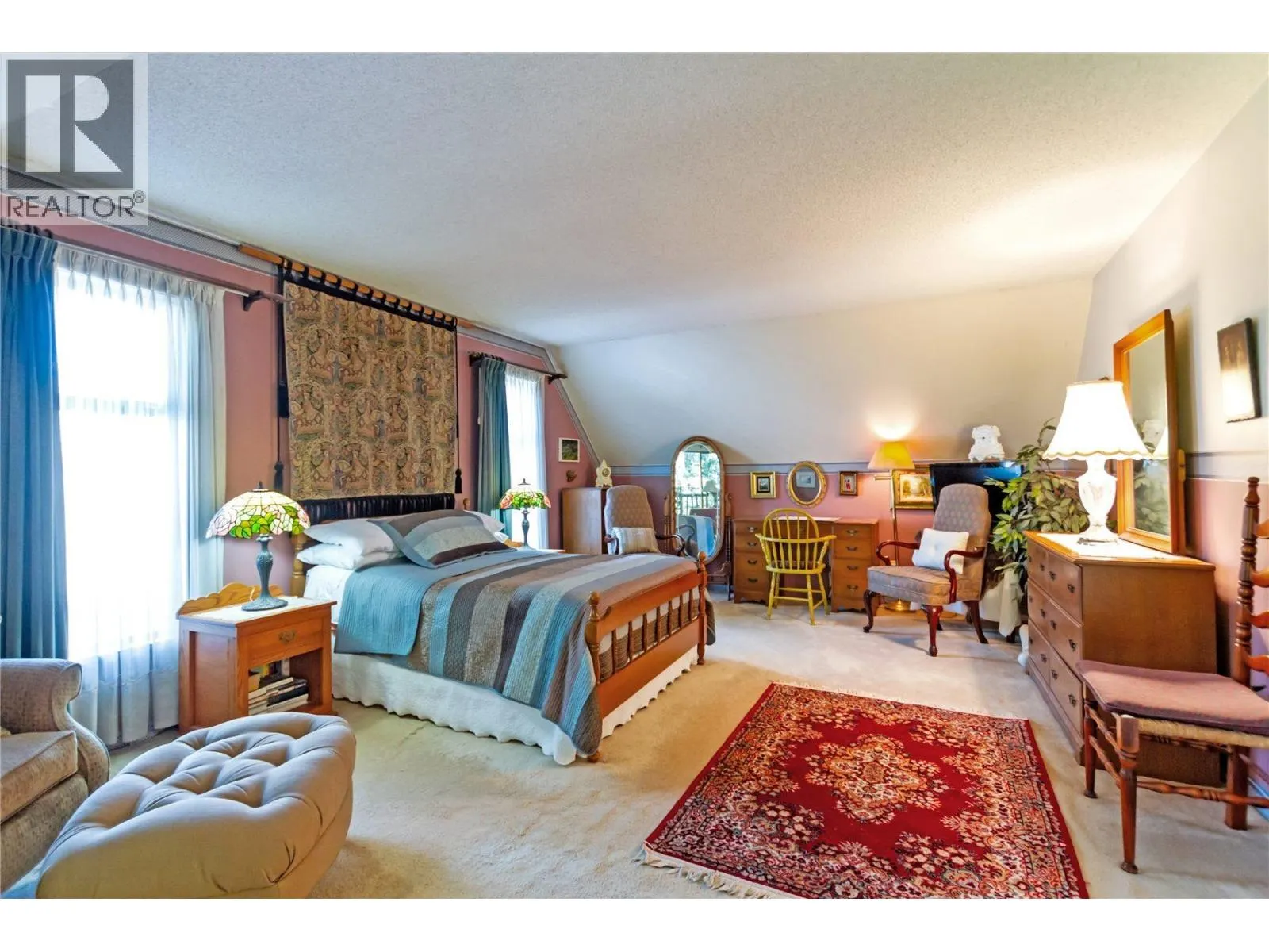 340 HICKEY DRIVE