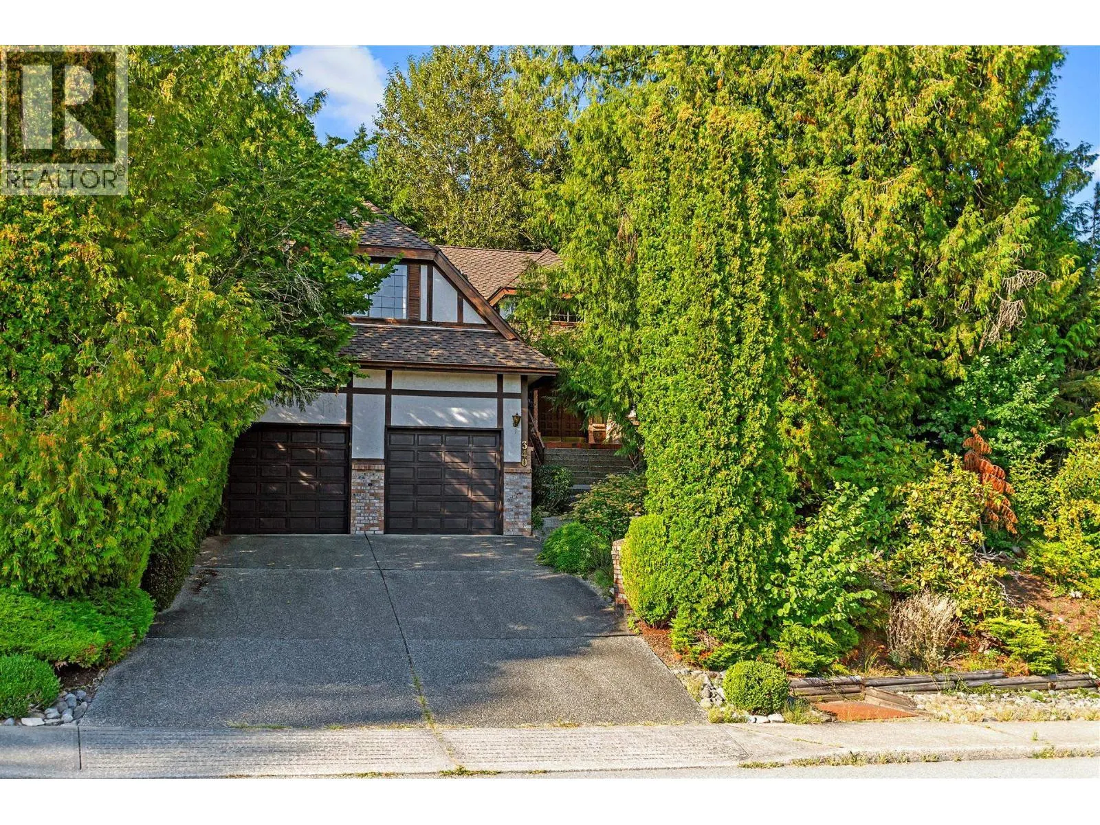 340 HICKEY DRIVE