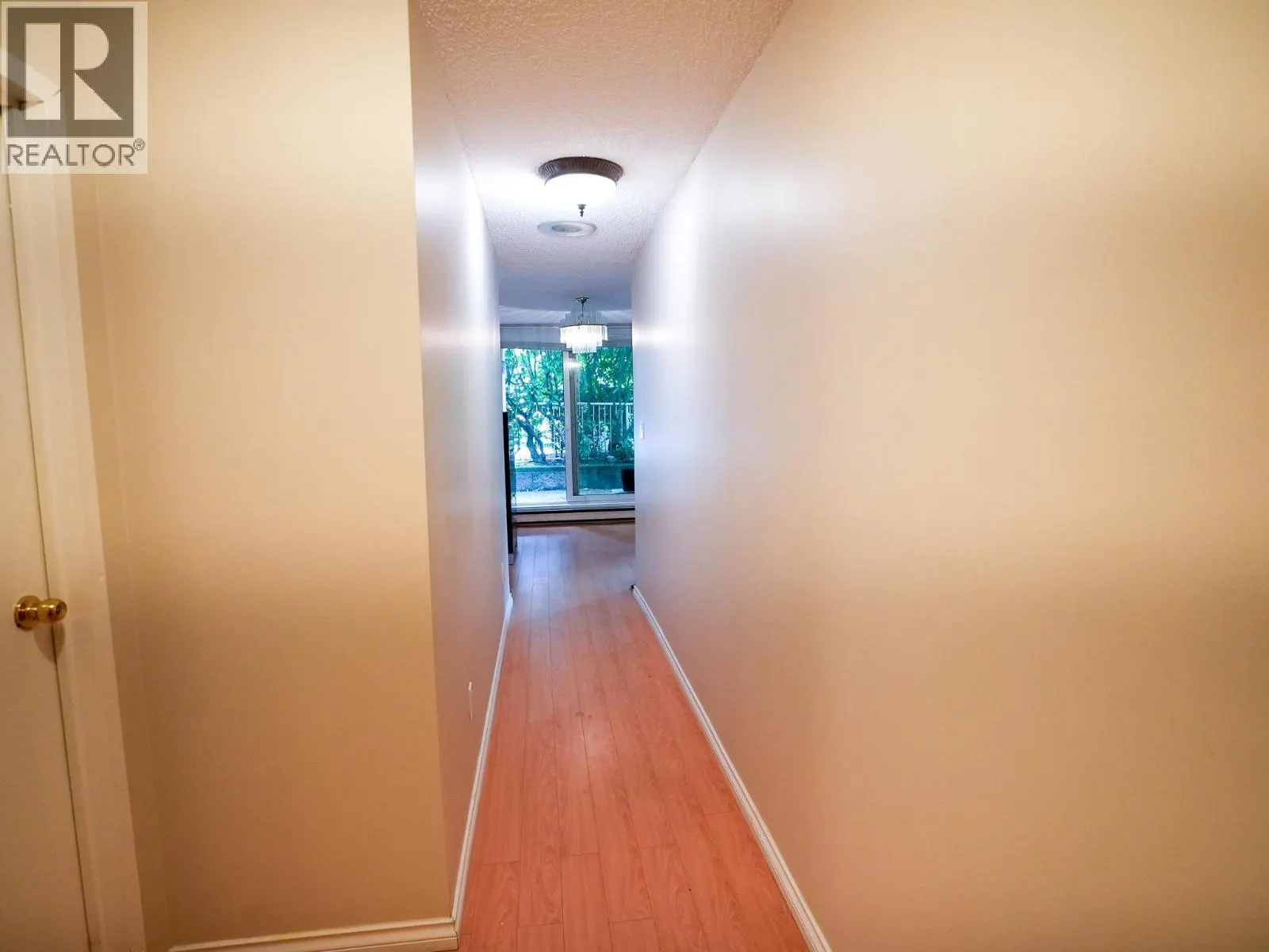 101 1845 ROBSON STREET