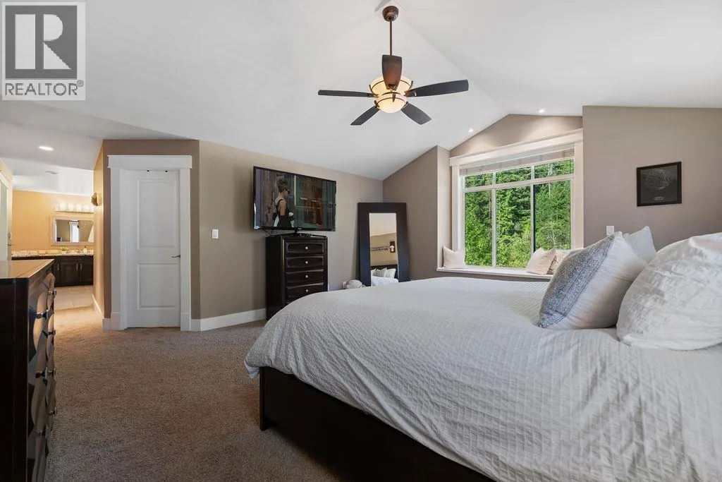 4 1355 DEPOT ROAD