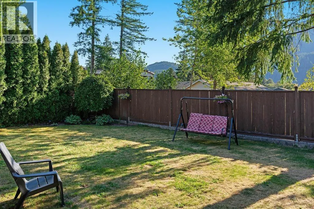 4 1355 DEPOT ROAD