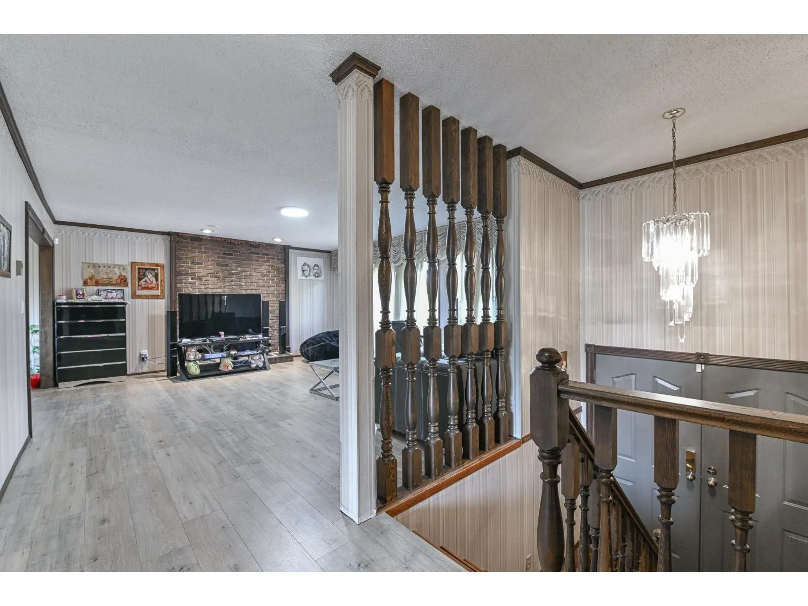 2272 BEVAN CRESCENT
