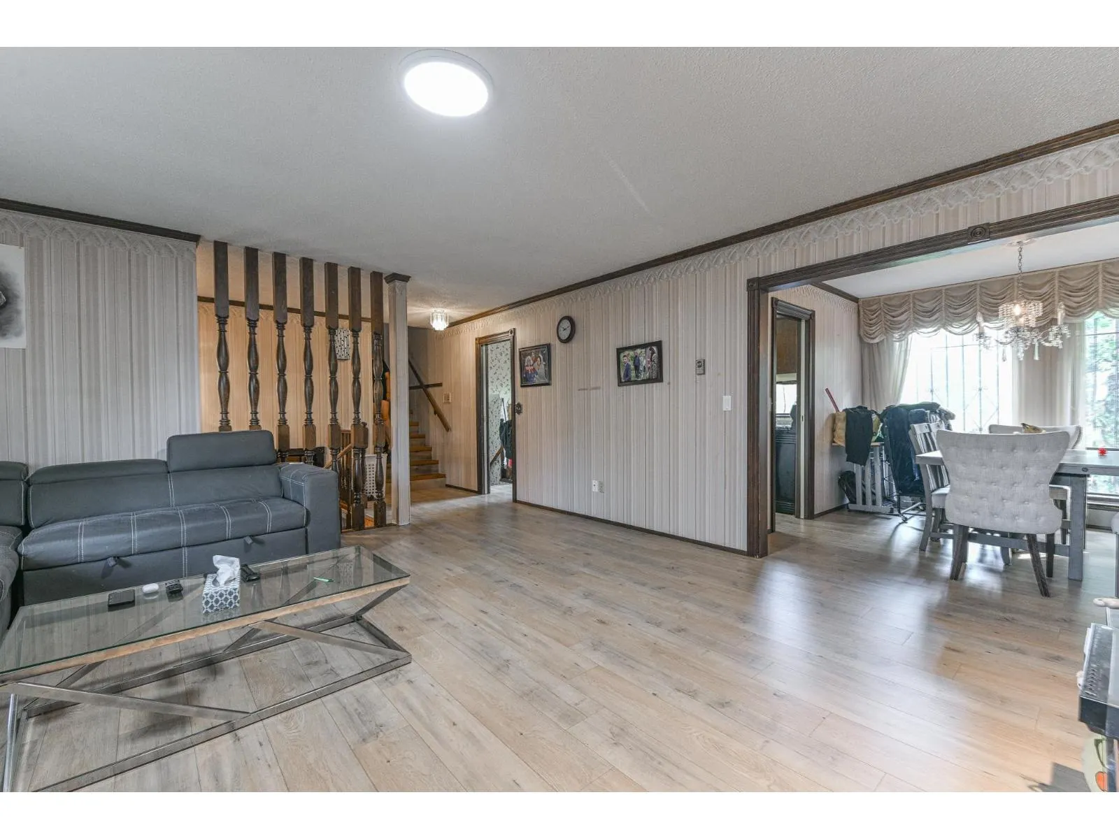 2272 BEVAN CRESCENT