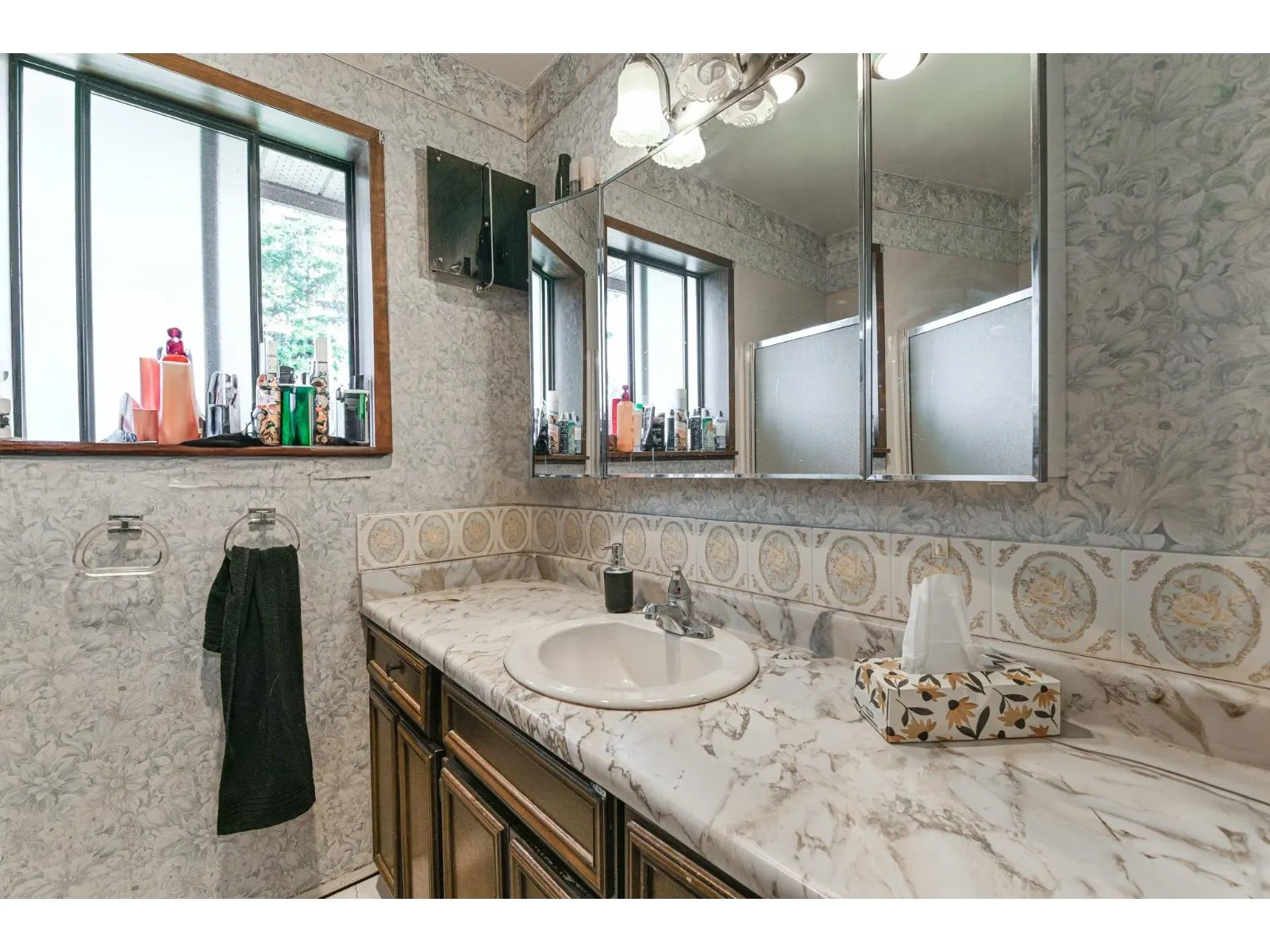 2272 BEVAN CRESCENT