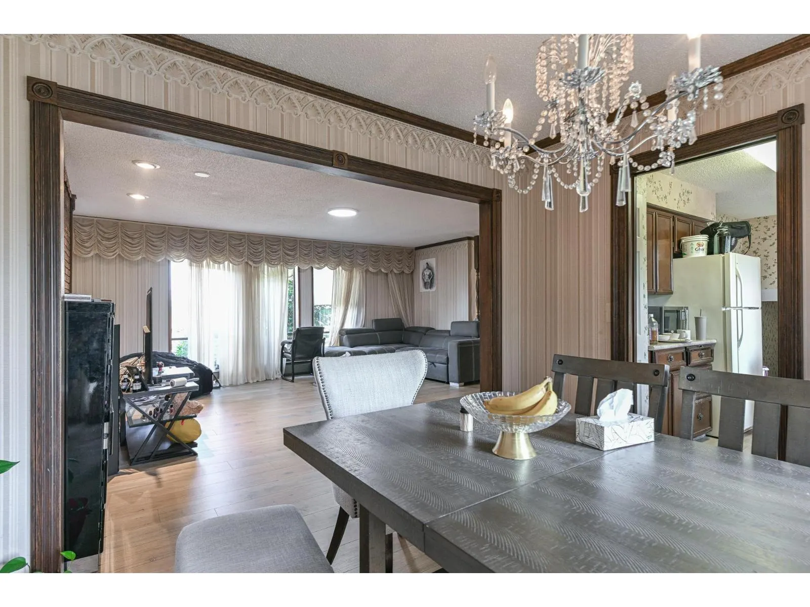 2272 BEVAN CRESCENT