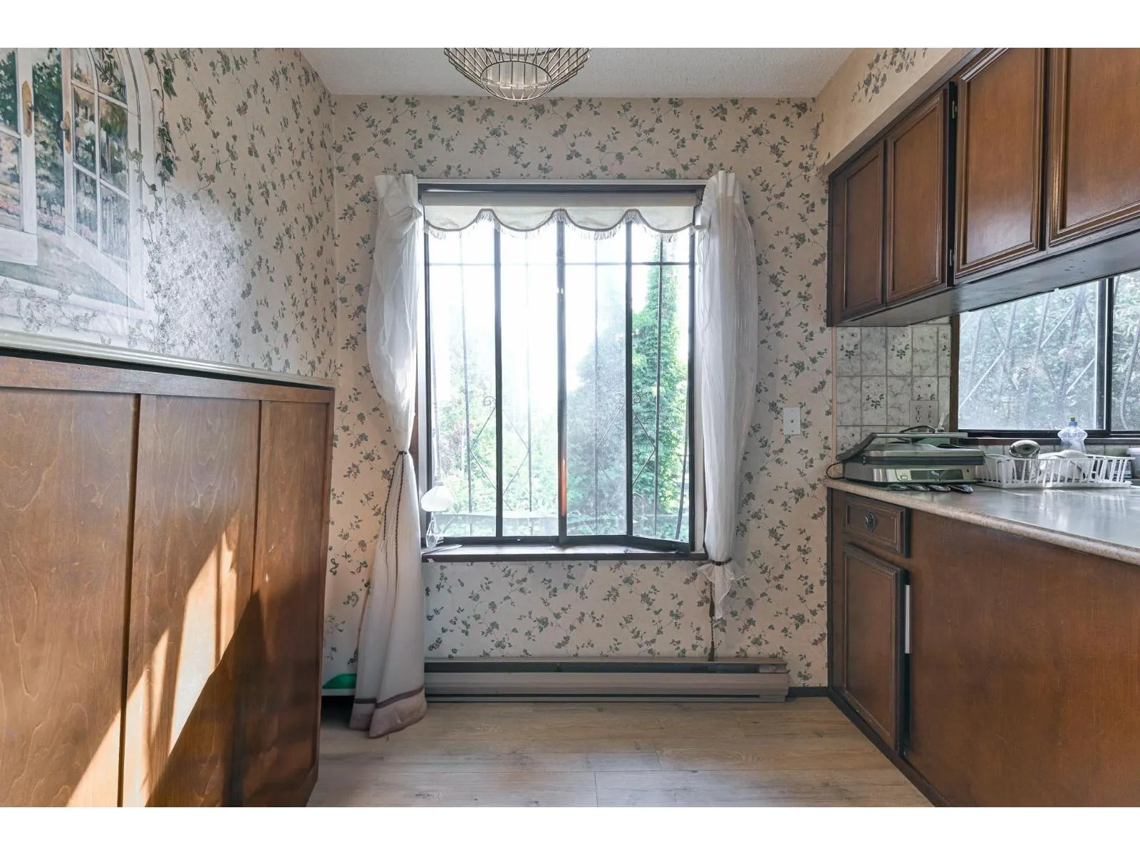 2272 BEVAN CRESCENT