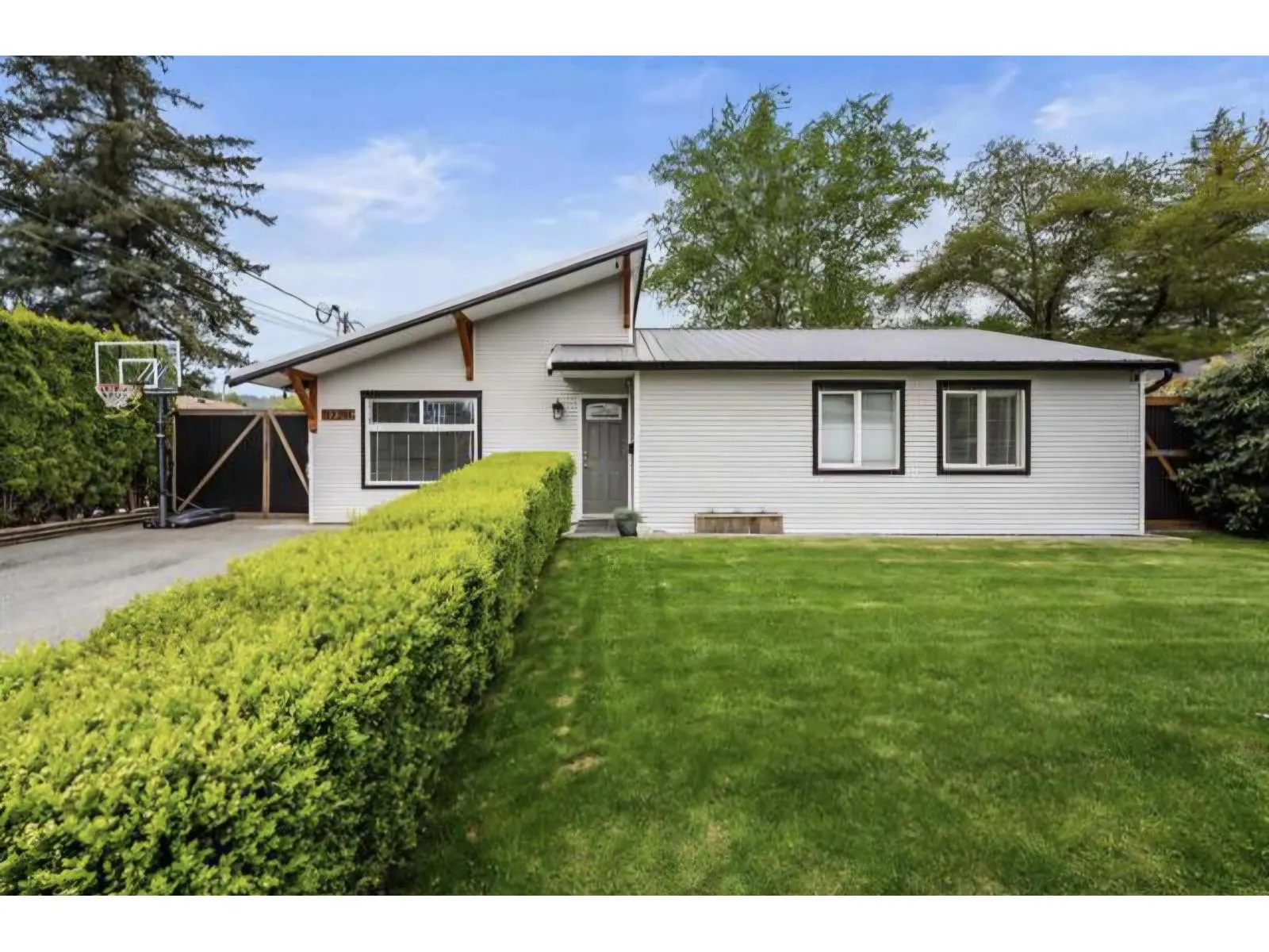 32261 SWIFT DRIVE