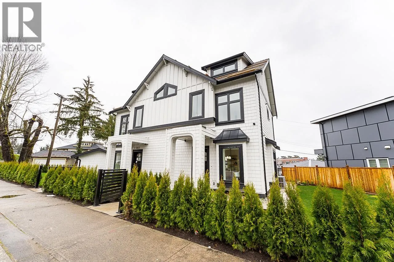1 2837 OLIVER CRESCENT