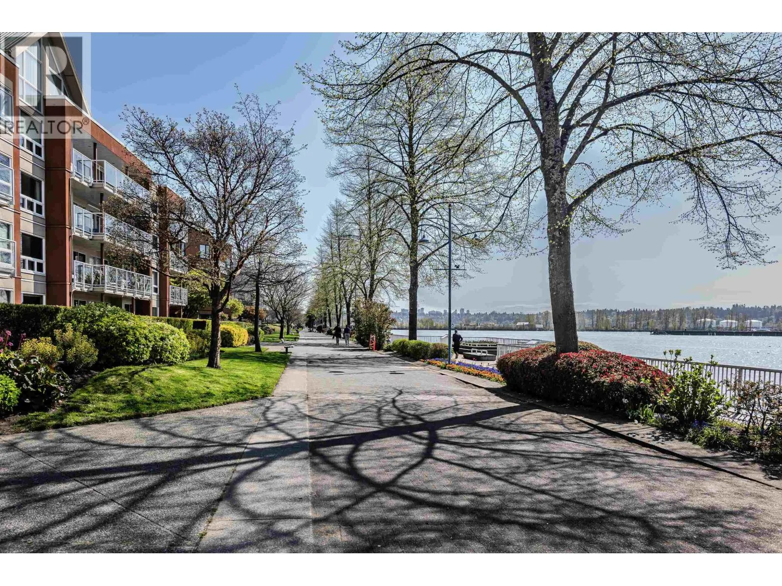 411B 1210 QUAYSIDE DRIVE