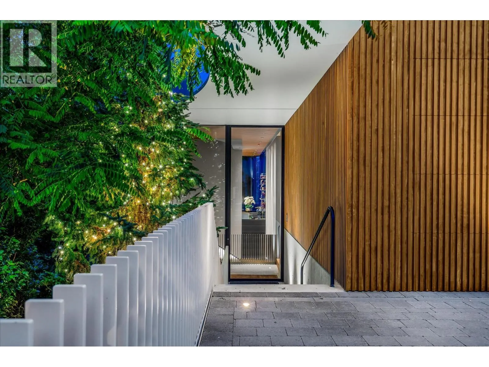 3478 MARINE DRIVE