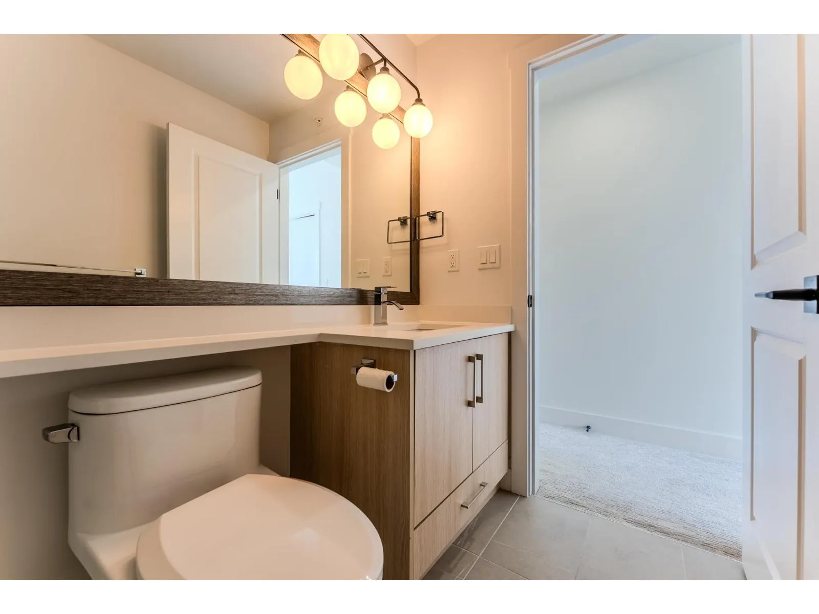 2 46376 YALE ROAD|Chilliwack Proper East