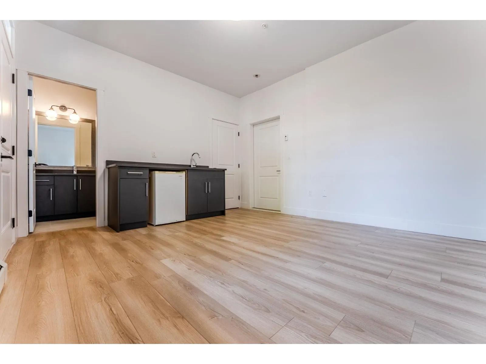 2 46376 YALE ROAD|Chilliwack Proper East