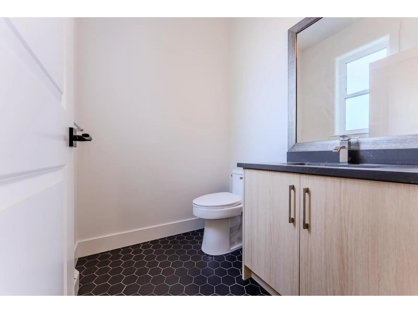 2 46376 YALE ROAD|Chilliwack Proper East