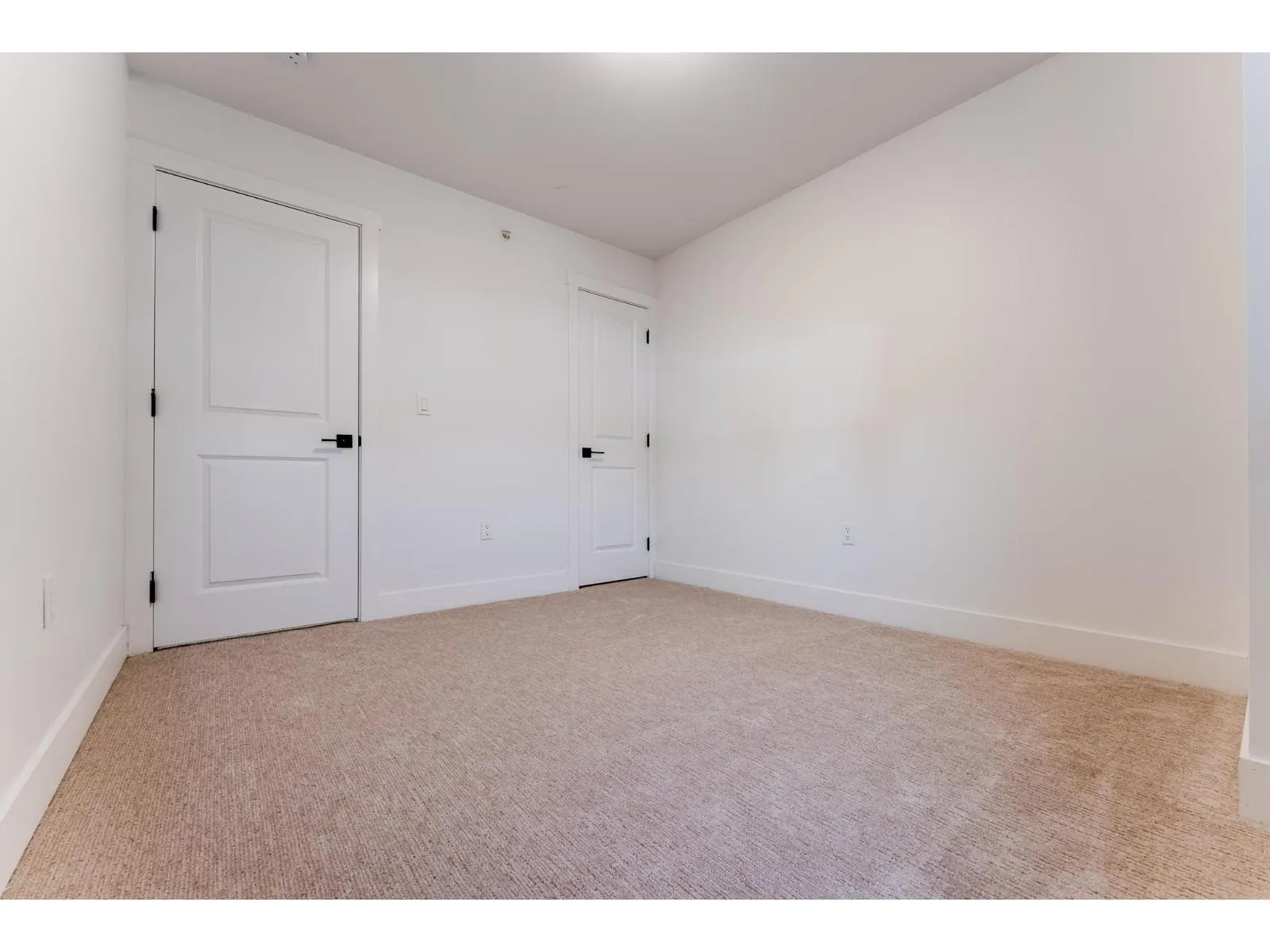 2 46376 YALE ROAD|Chilliwack Proper East