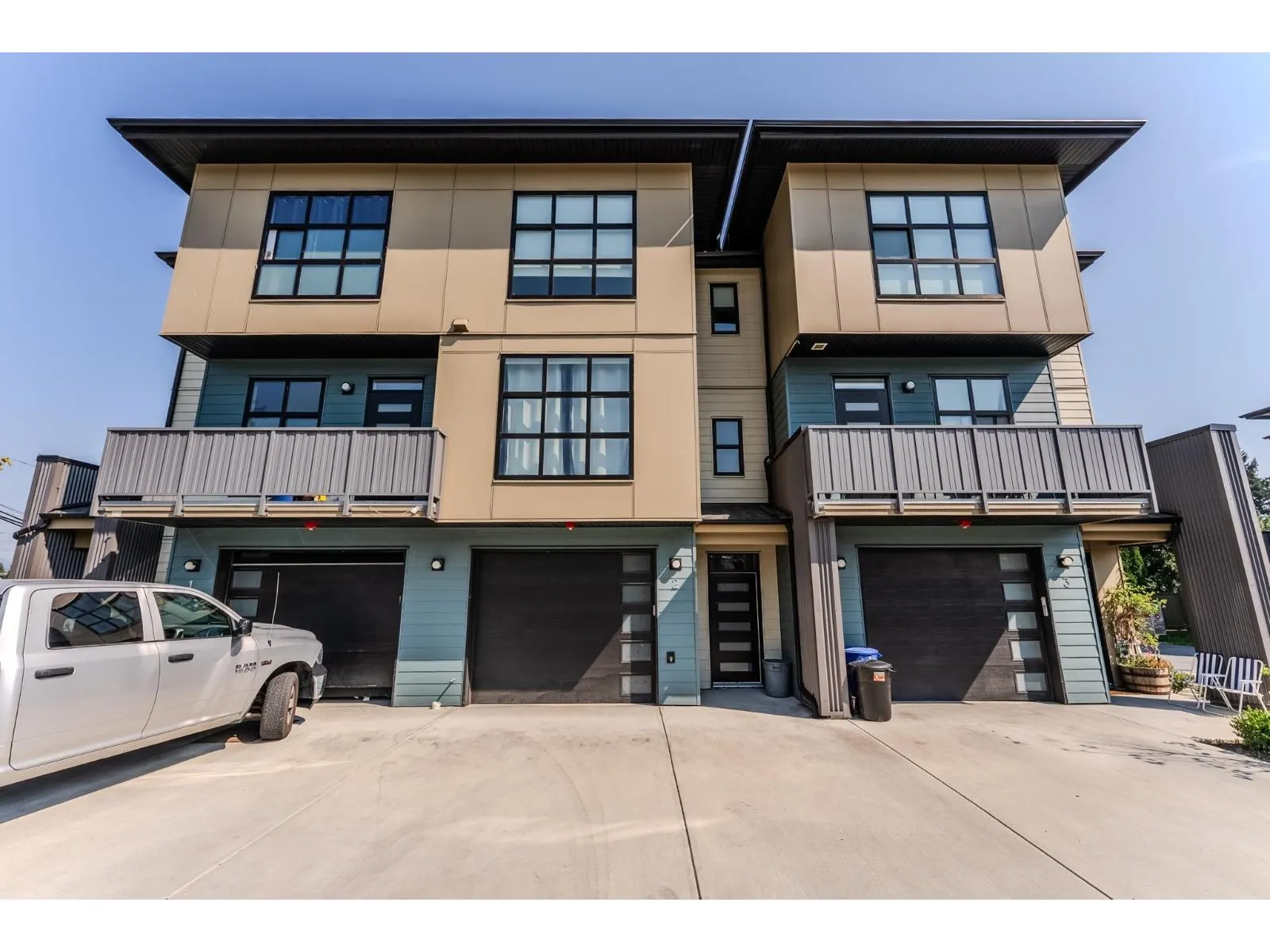 2 46376 YALE ROAD|Chilliwack Proper East