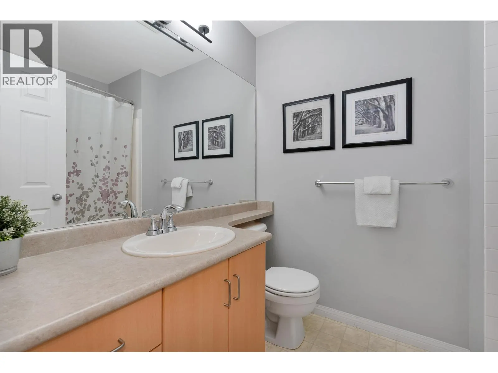 12 1055 RIVERWOOD GATE