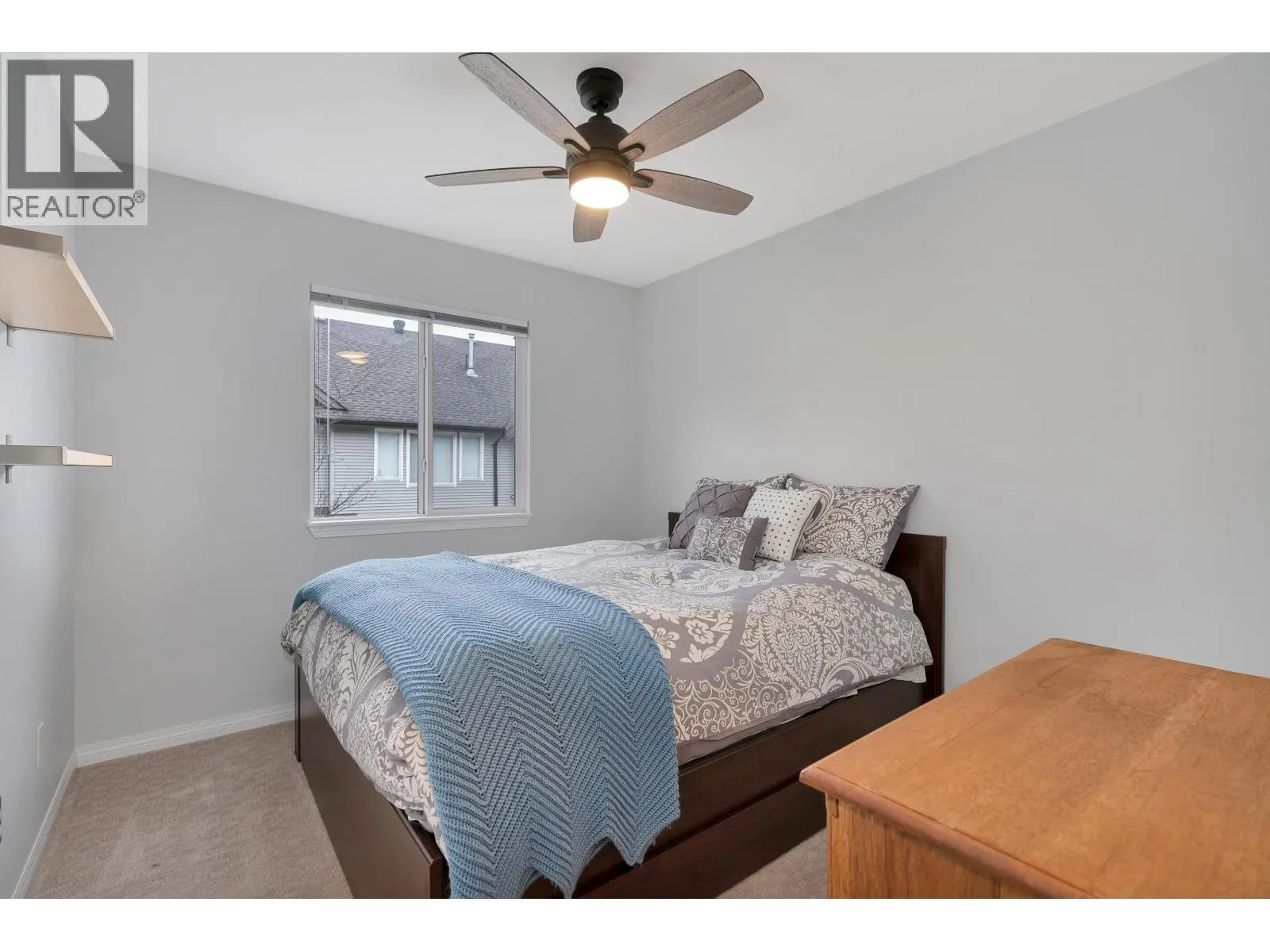 12 1055 RIVERWOOD GATE