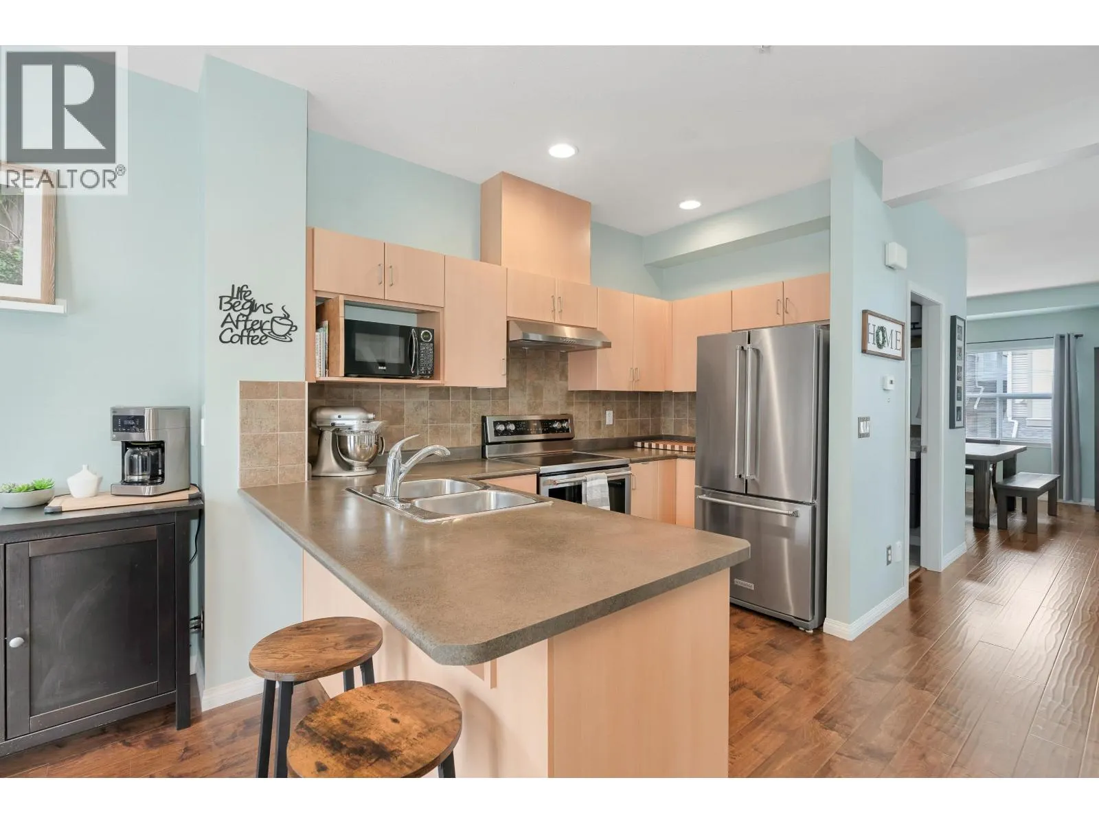 12 1055 RIVERWOOD GATE