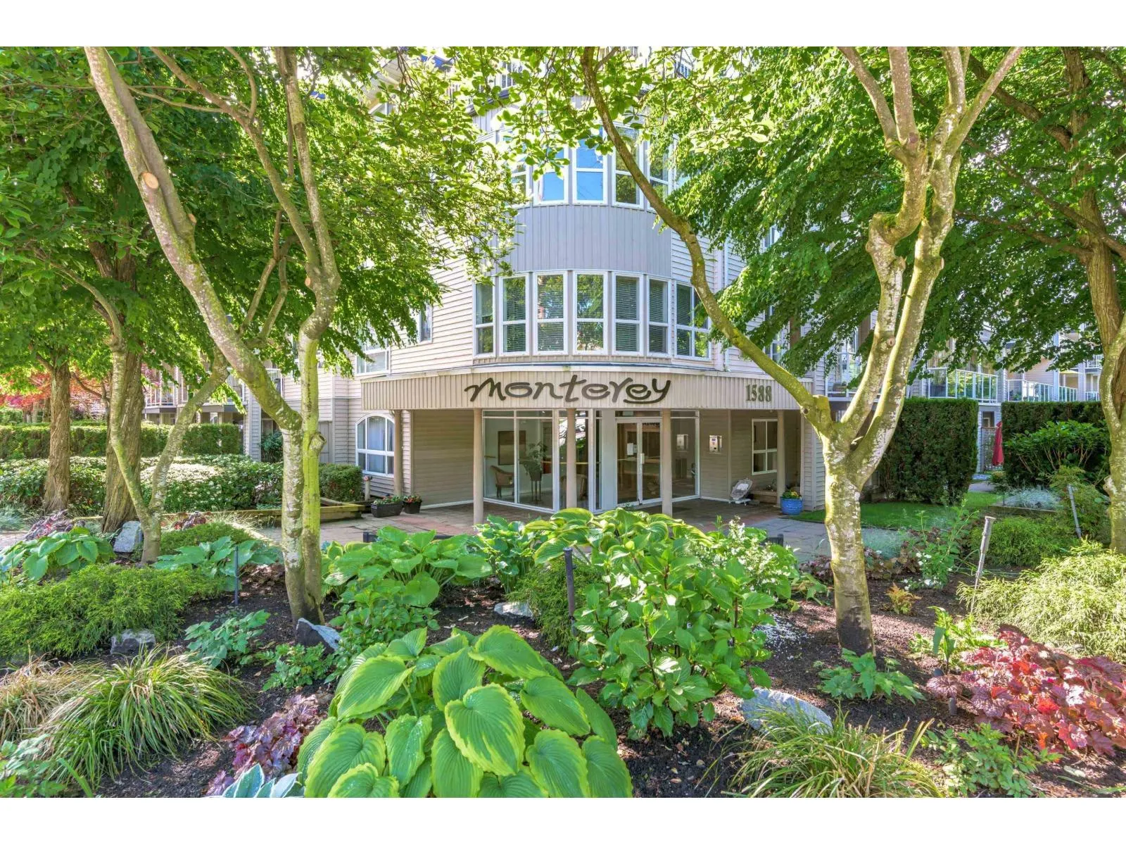 PH23 1588 BEST STREET