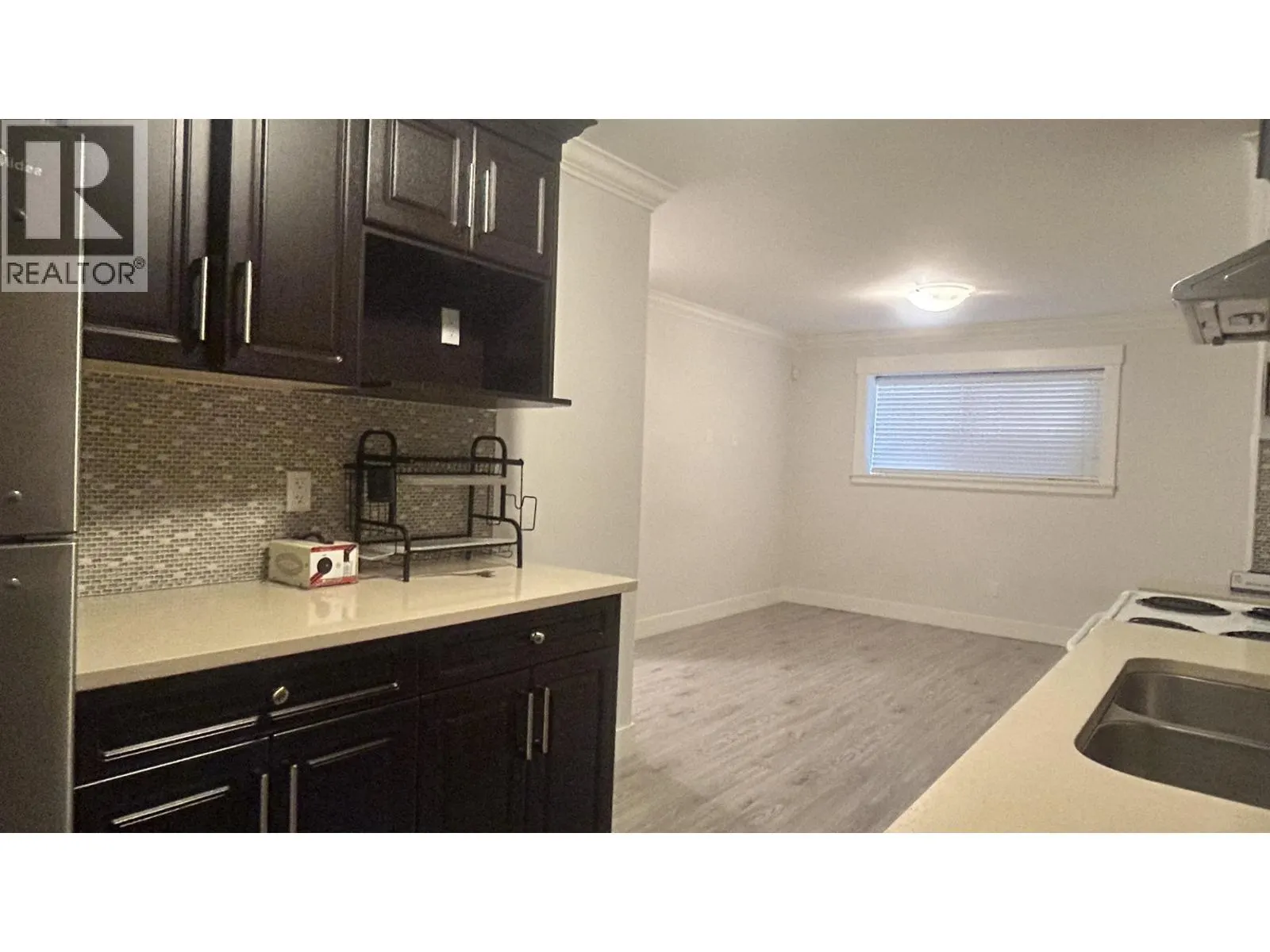 Bsmt - 1040 WALLS AVENUE