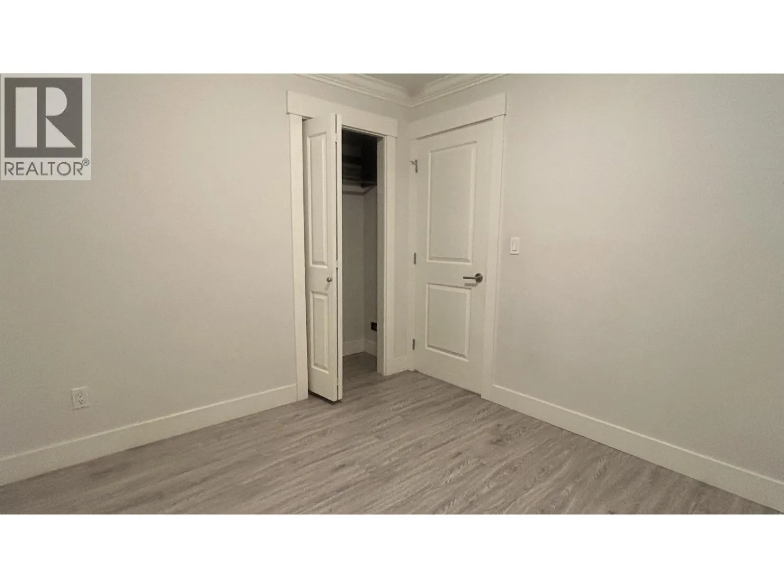 Bsmt - 1040 WALLS AVENUE