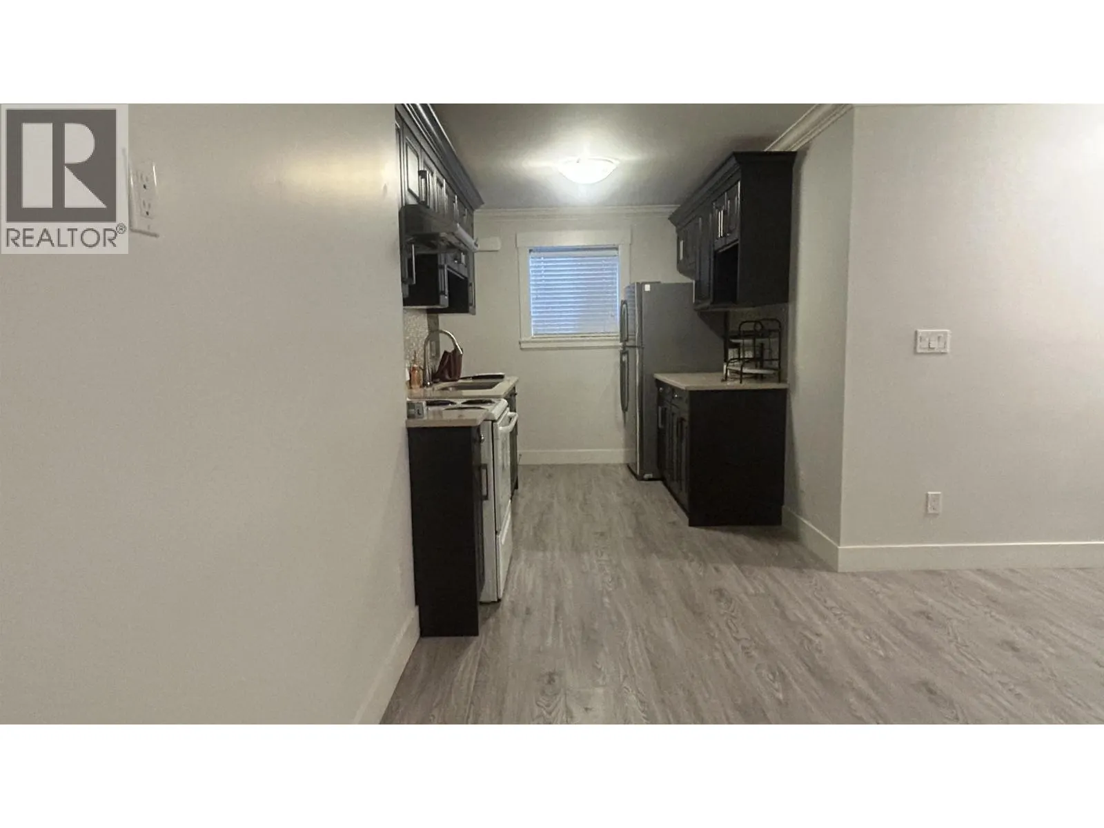 Bsmt - 1040 WALLS AVENUE