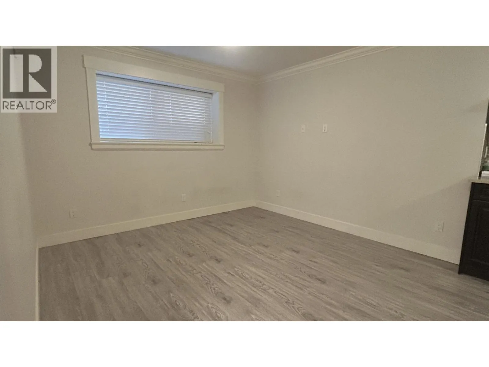 Bsmt - 1040 WALLS AVENUE