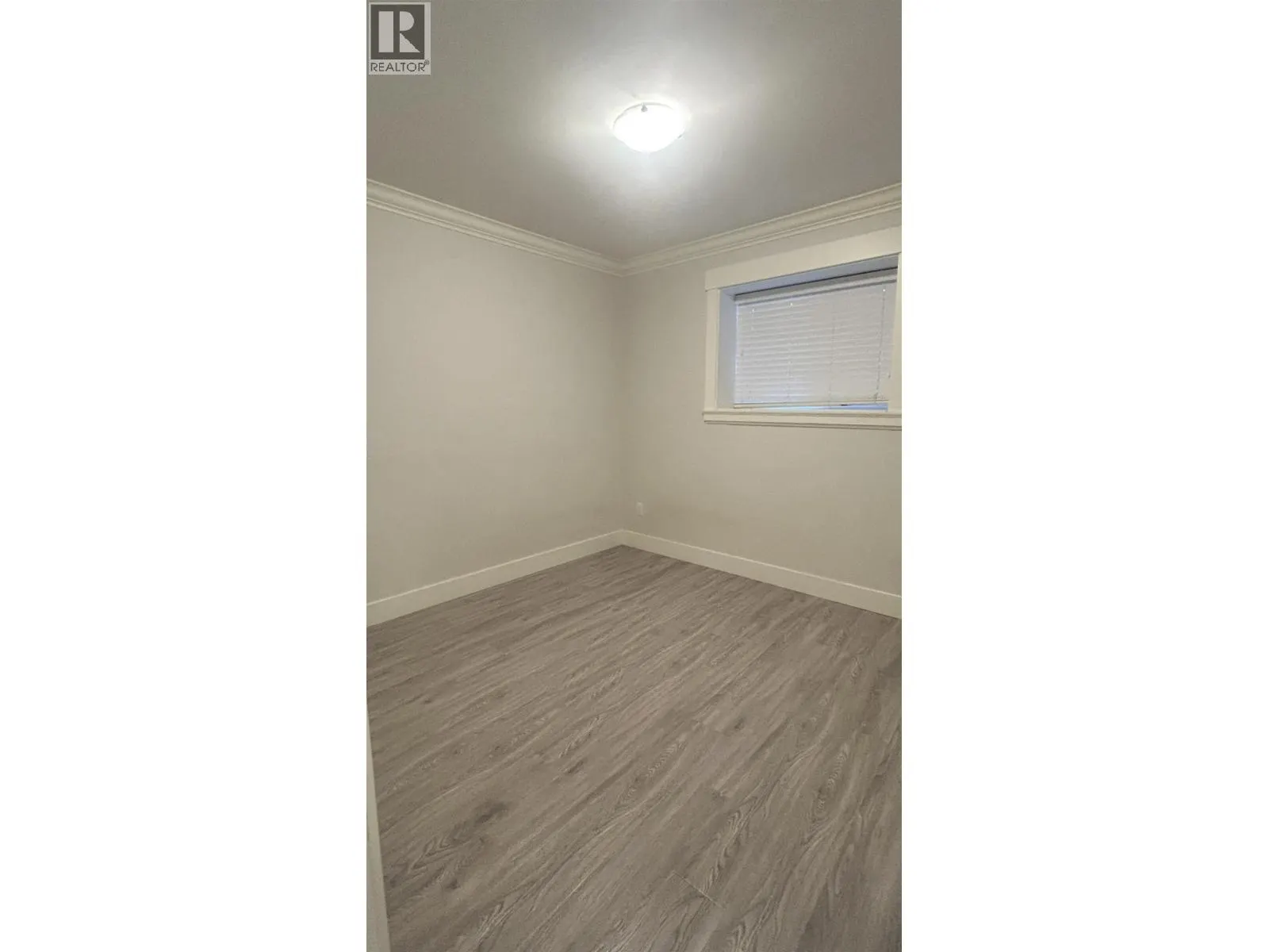 Bsmt - 1040 WALLS AVENUE