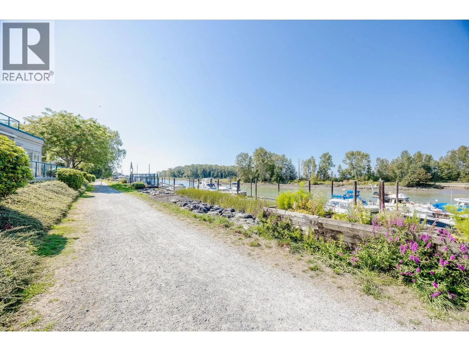 112 4743 W RIVER ROAD