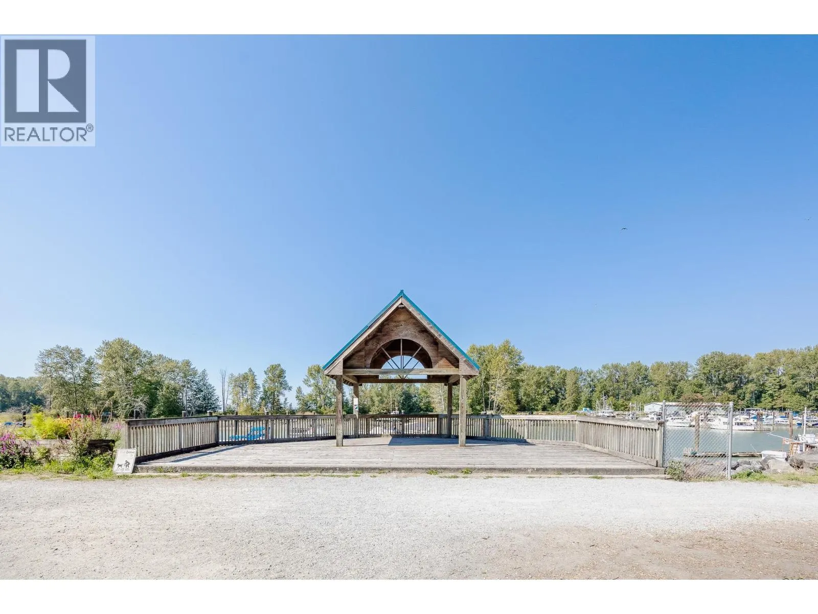 112 4743 W RIVER ROAD