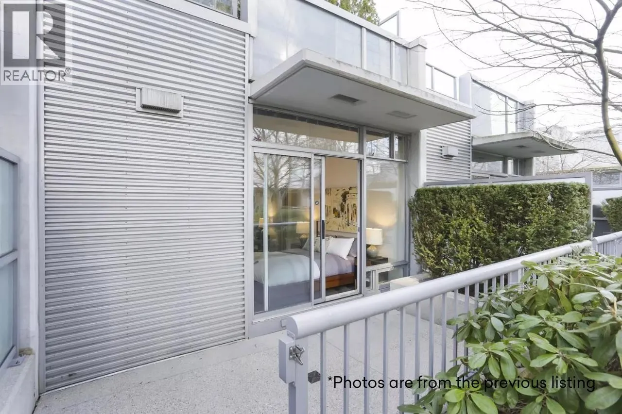 112 DUNSMUIR STREET