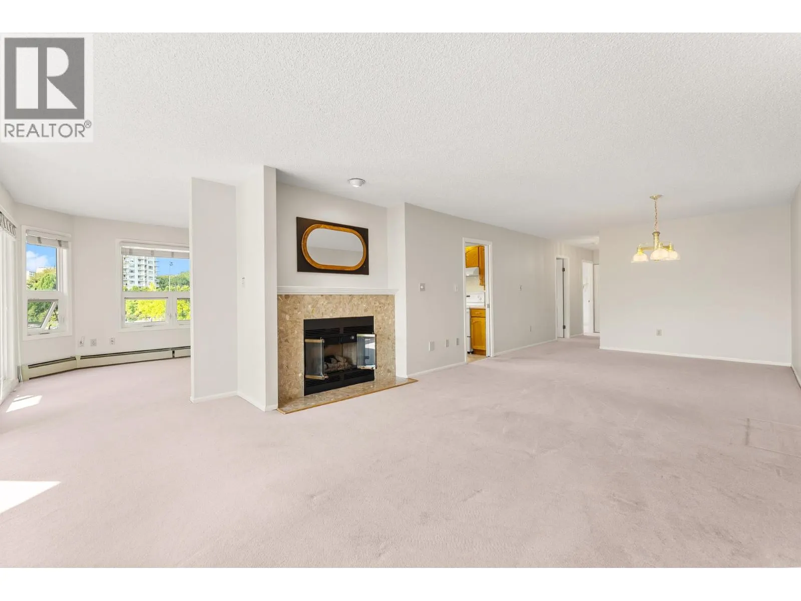 211 7251 MINORU BOULEVARD