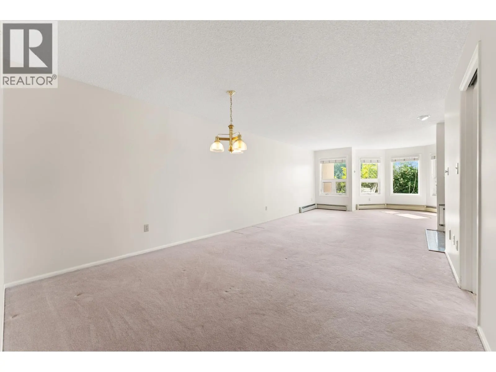 211 7251 MINORU BOULEVARD