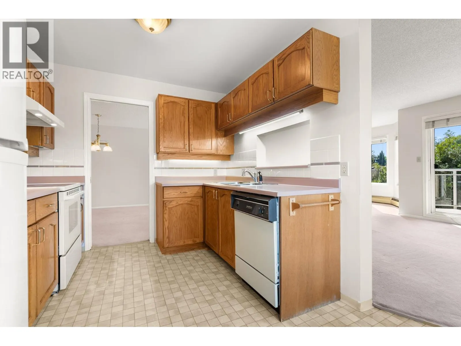 211 7251 MINORU BOULEVARD