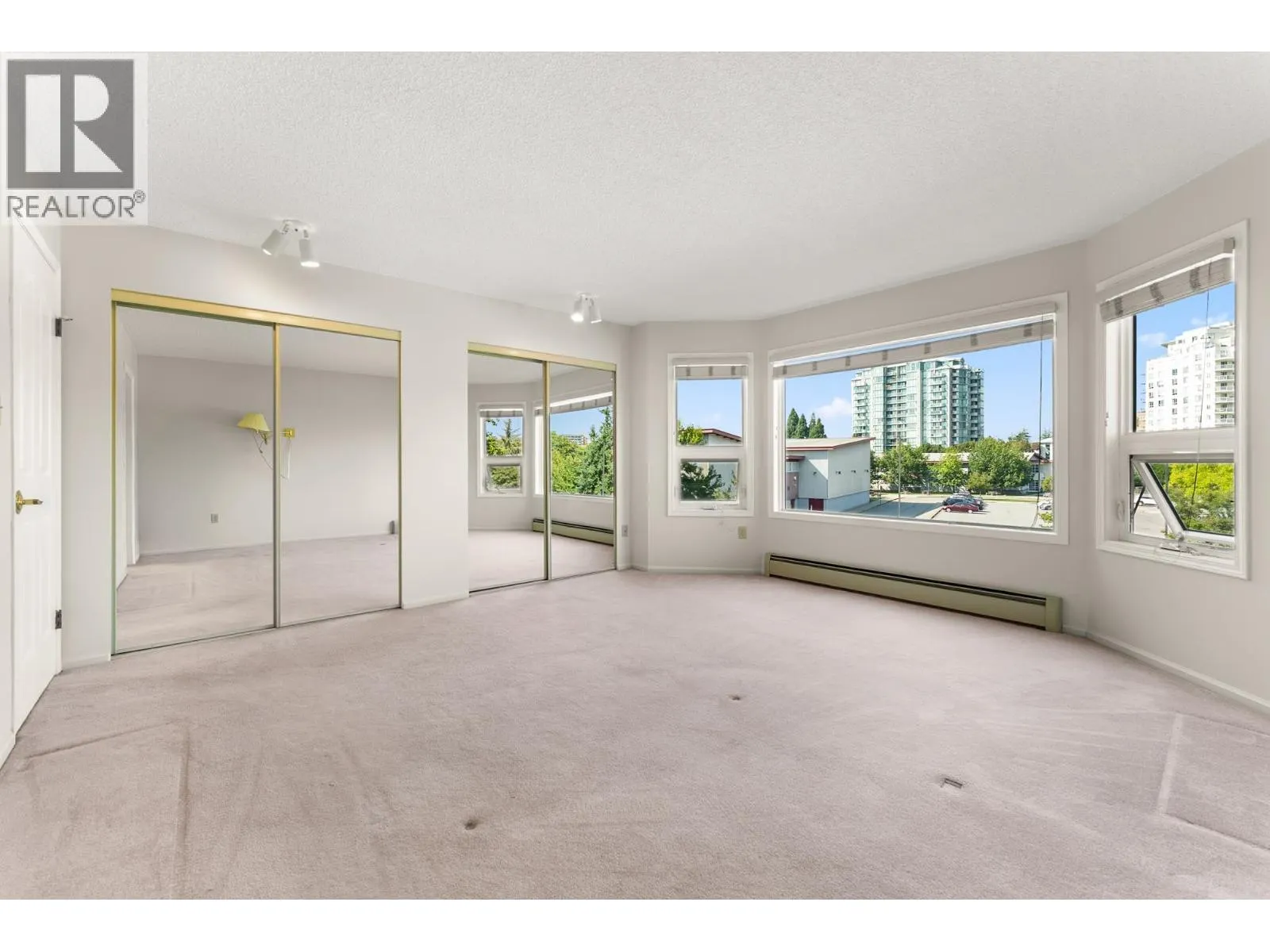 211 7251 MINORU BOULEVARD