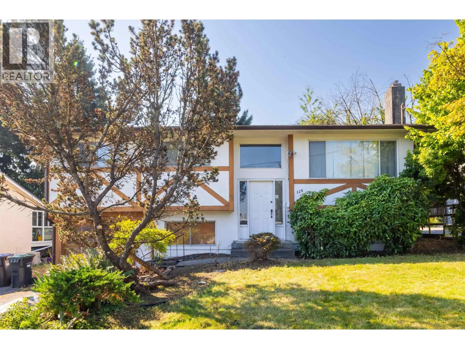 320 HOULT STREET