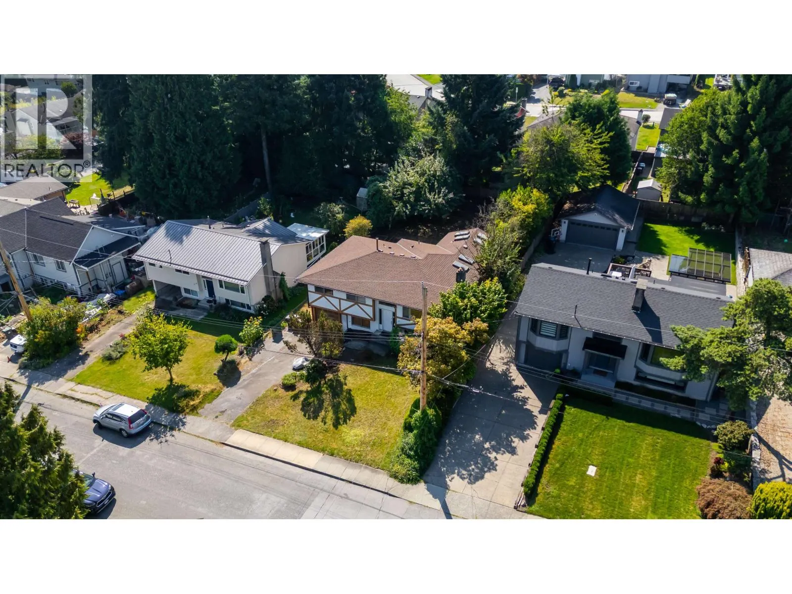 320 HOULT STREET