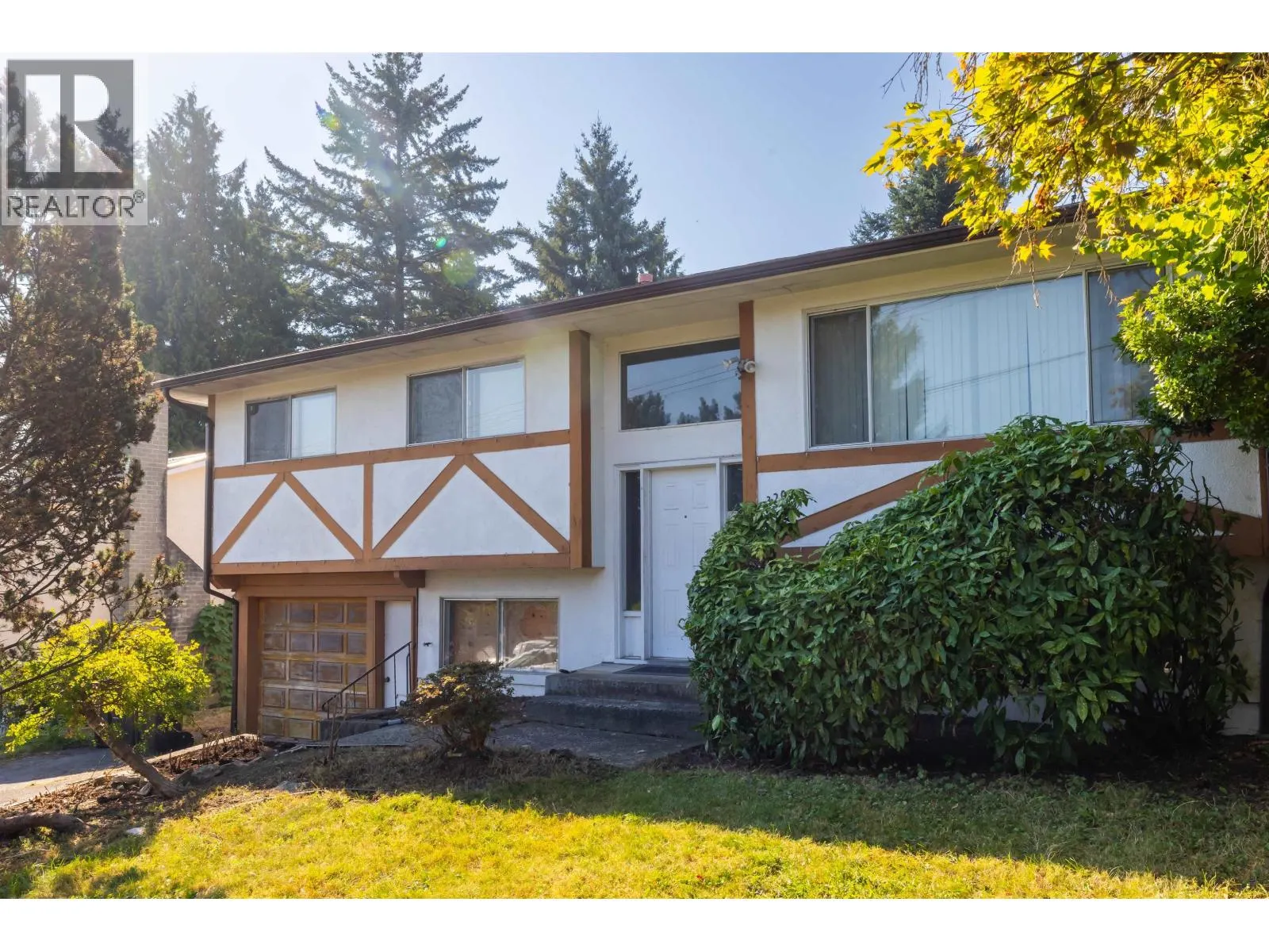 320 HOULT STREET