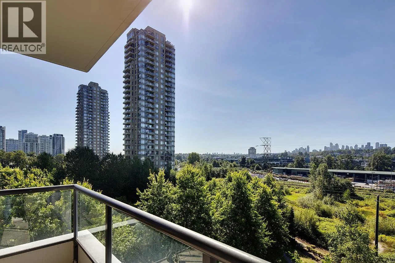 806 4178 DAWSON STREET