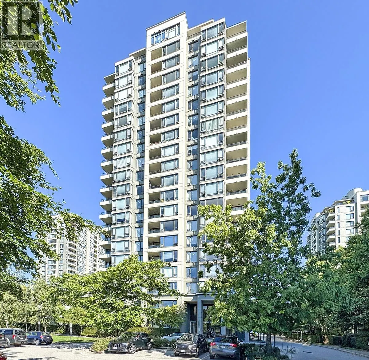 806 4178 DAWSON STREET