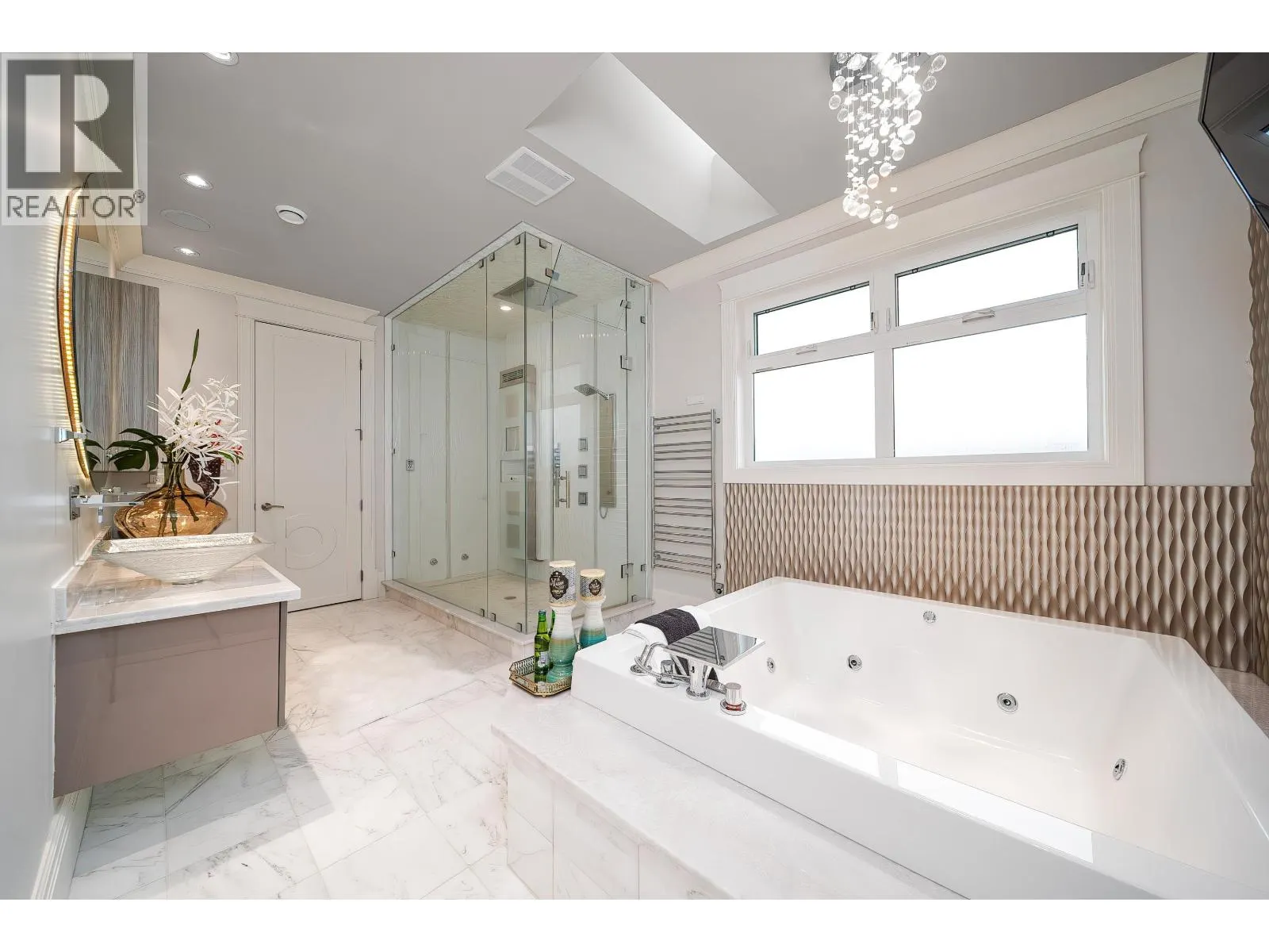 7673 DAMPIER DRIVE