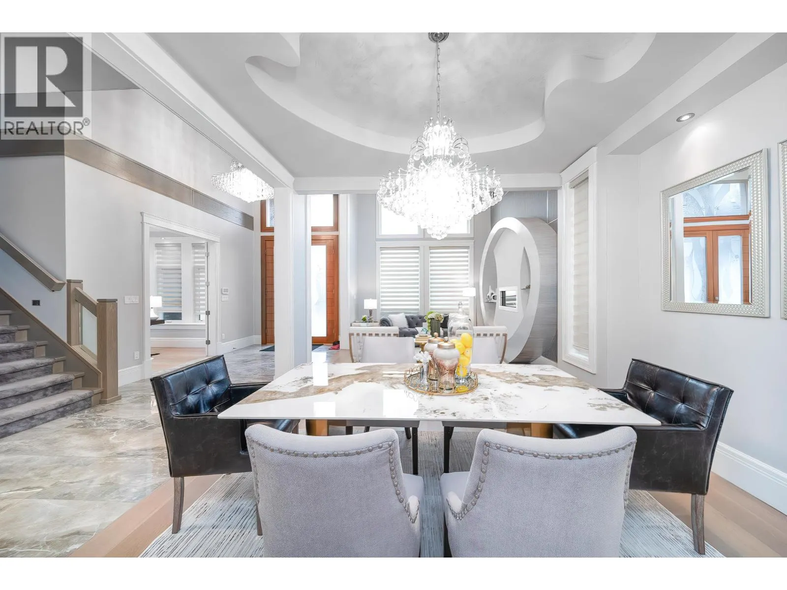7673 DAMPIER DRIVE