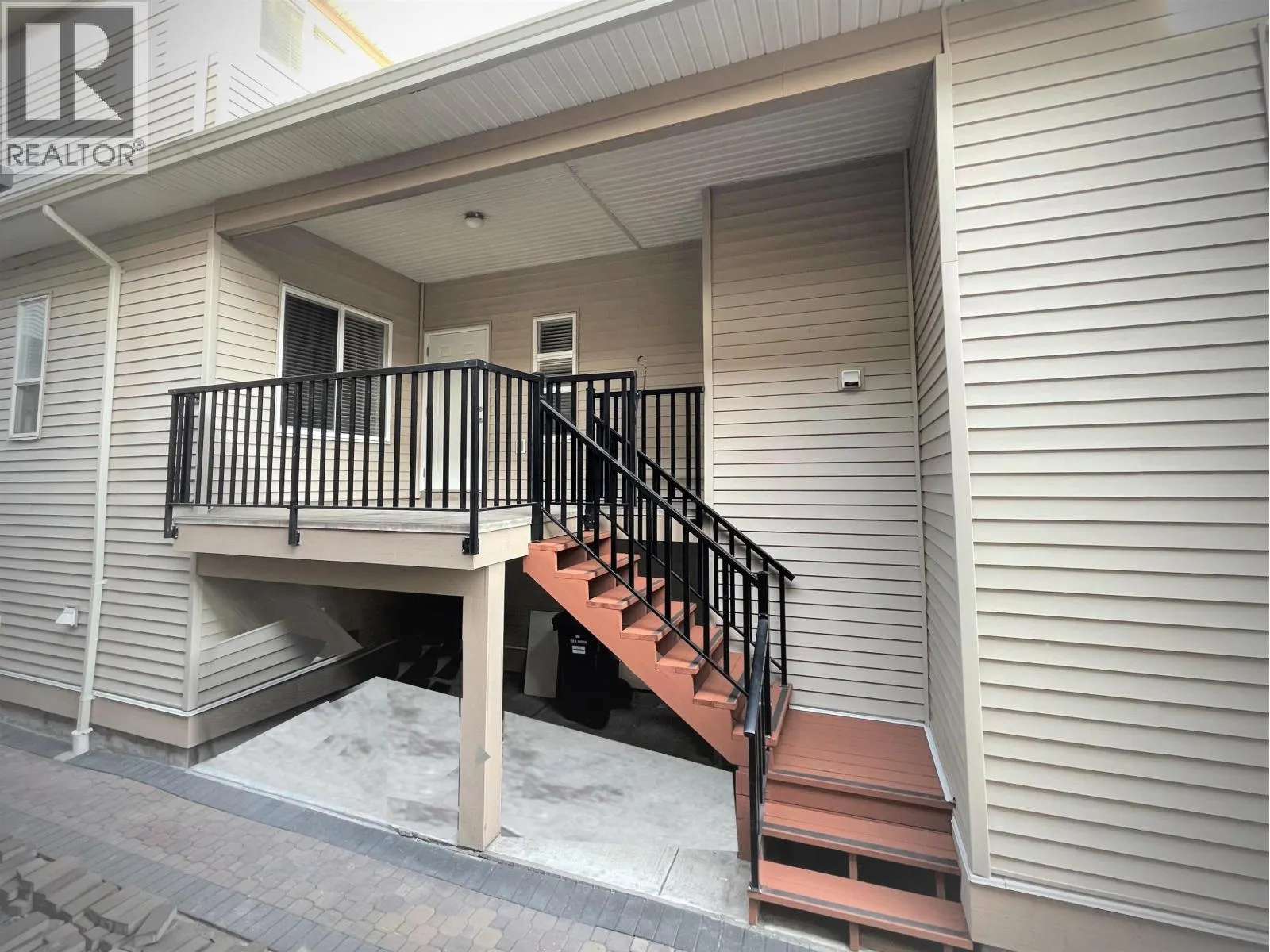 208 HUME STREET