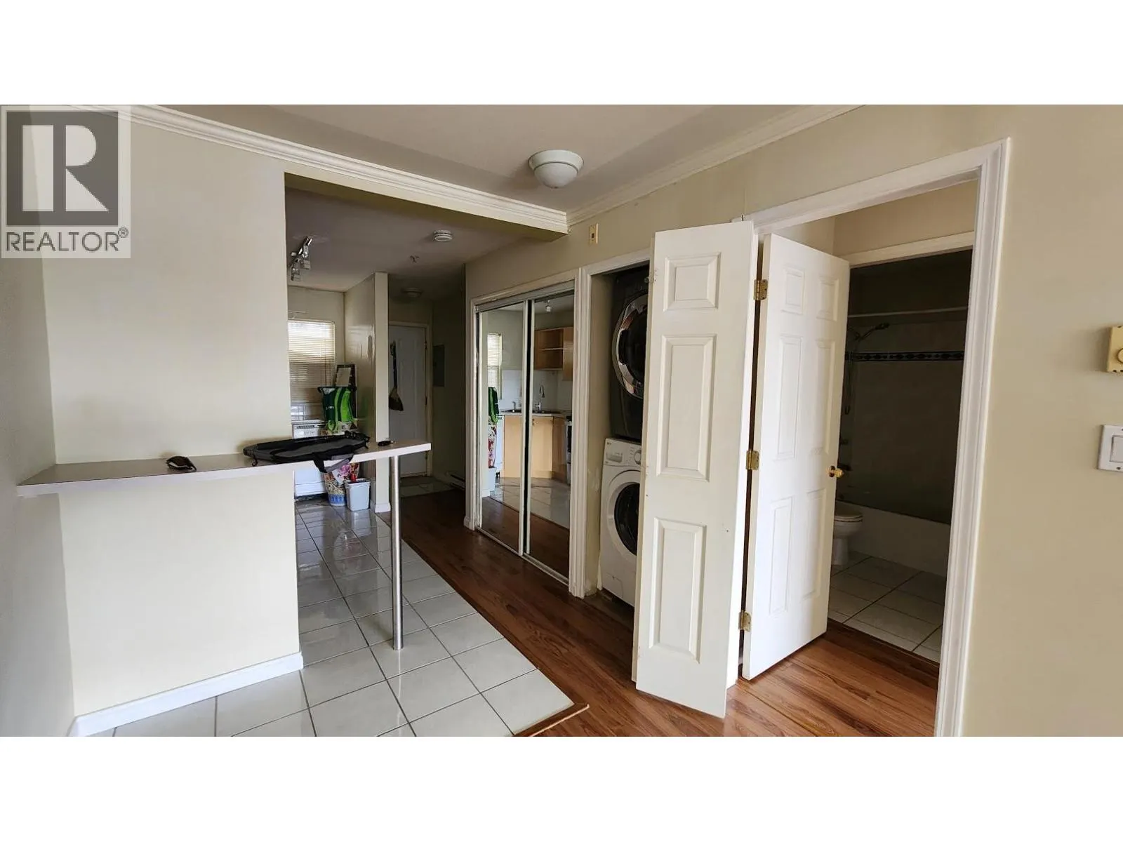 423 2238 KINGSWAY