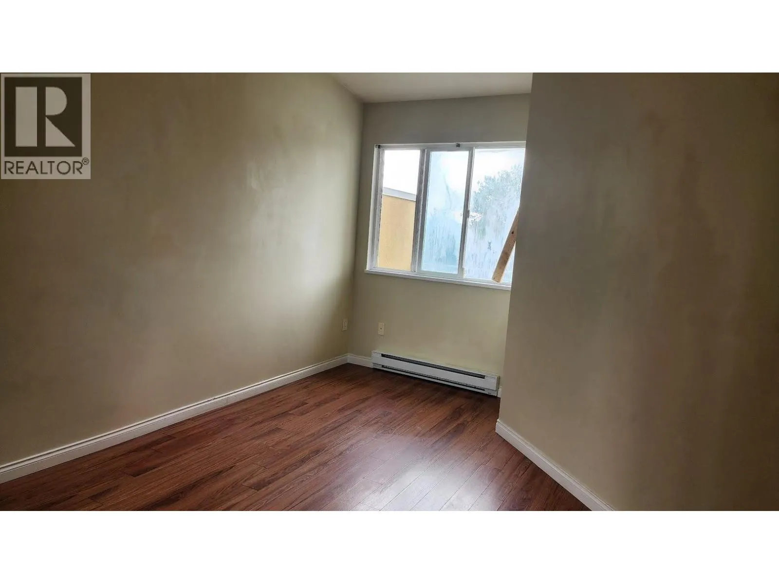 423 2238 KINGSWAY