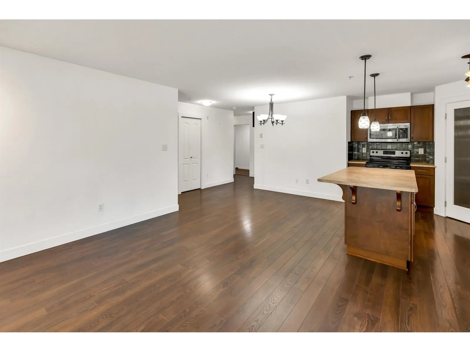 108 2038 SANDALWOOD CRESCENT
